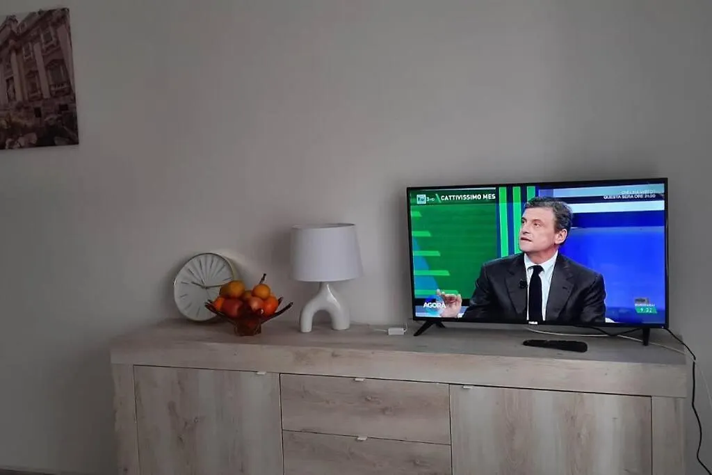 Caterina Apt San Lorenzo 2Camere location