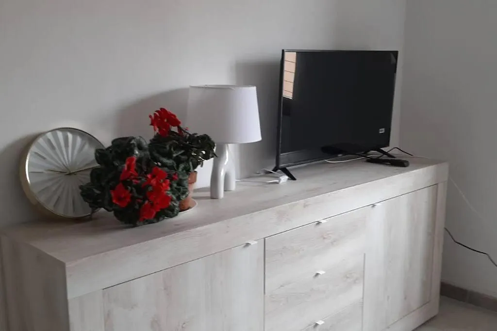 Apartment Caterina Apt San Lorenzo 2Camere Rome